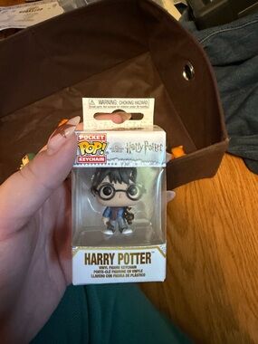 Pocket Pop! Keychain Harry Potter Vinyl Figure - Black Hair, Blue Outfit